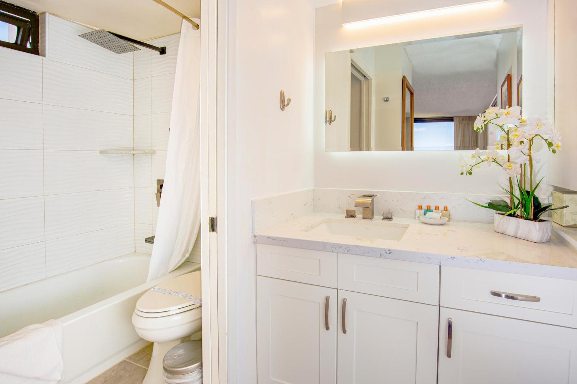 Renovated Ocean View Suite, Near Beach, Free Parking Honolulu Exterior photo